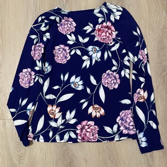 GUESS Blue Floral Long Sleeve Top - Picture 5 of 7